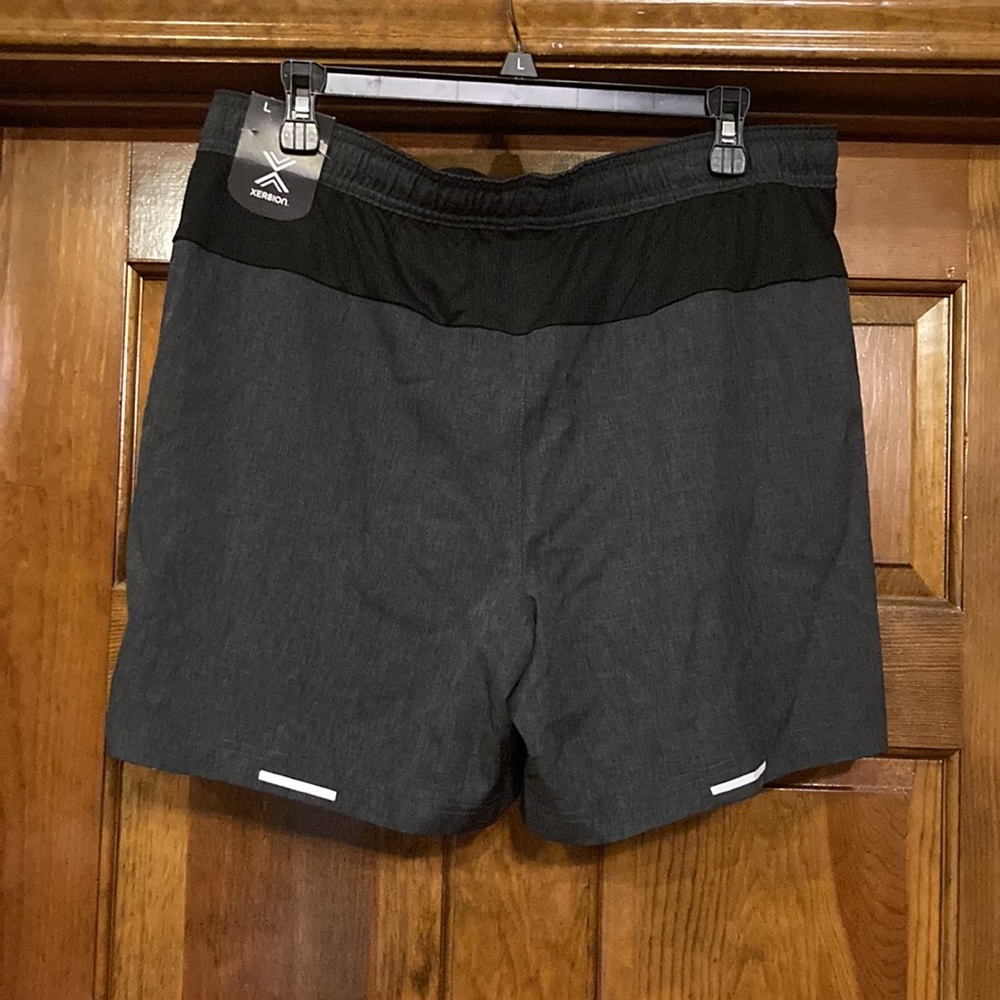 NWT Men’s Large Xersion Ventilated “Run” Shorts (ABBA) - Picture 4 of 10